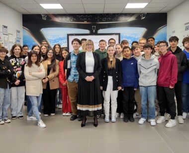 Photo de groupe, en présence de la Présidente Sabine TERTRE